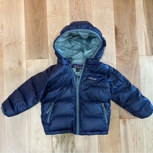 Patagonia Down Sweater Hoody Jacket size 12-18 months
